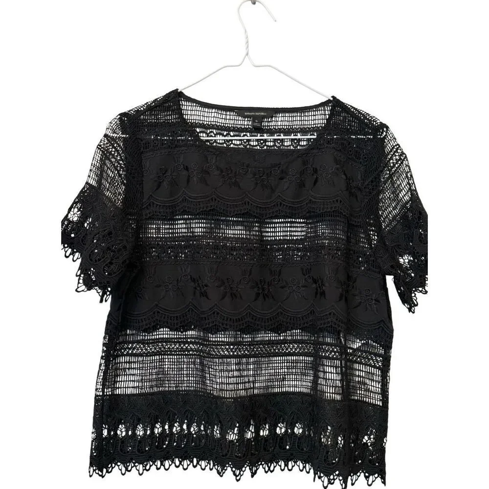 Banana Republic Crochet Lace Short Sleeve See Through Crop Top Black Small